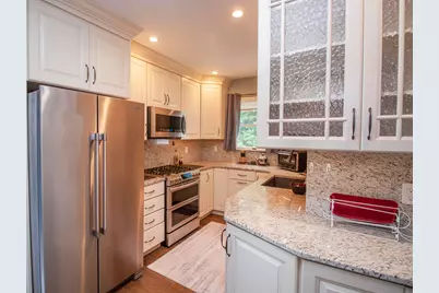 234 Lafayette Street, Manchester, NH 03102 - Photo 5