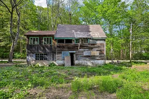 194 Currier Rd, Candia, NH 03034 - Photo 1
