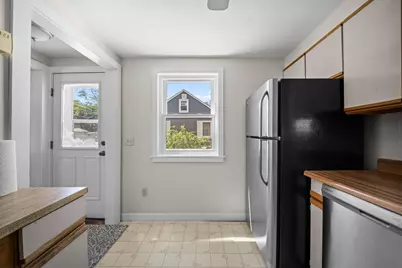 547 Colonial Drive, Portsmouth, NH 03801 - Photo 7