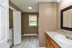 230 Lovering St, Manchester, NH 03109 - Photo 17