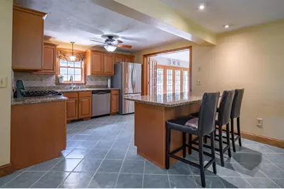 32 Kristin Drive, Derry, NH 03038 - Photo 9