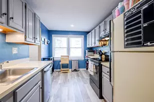 204 Bartemus Trail, Nashua, NH 03063 - Photo 3