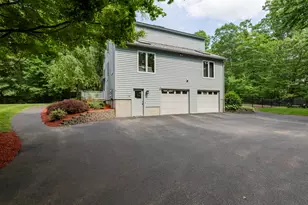 6 Summer Dr, Londonderry, NH 03053 - Photo 49