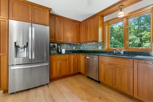 6 Summer Dr, Londonderry, NH 03053 - Photo 15