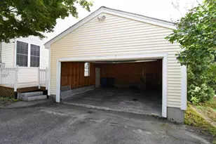 2246 Elm St, Manchester, NH 03104 - Photo 17