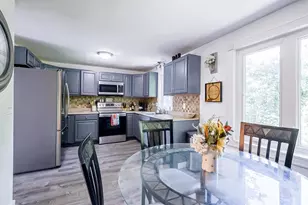 16 Auclair Ave, Manchester, NH 03102 - Photo 11