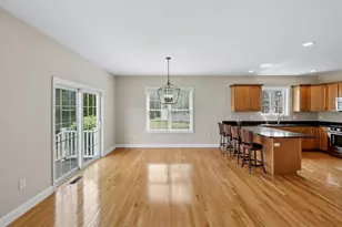 5 Davenport Dr, Londonderry, NH 03053 - Photo 9