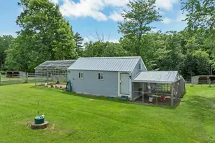 307 E Ricker Rd, Loudon, NH 03307 - Photo 9