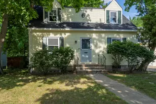 857 Union St, Manchester, NH 03104 - Photo 1