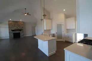 426 Grady Ln, Pembroke, NH 03275 - Photo 5