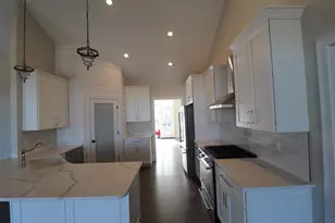 426 Grady Ln, Pembroke, NH 03275 - Photo 7