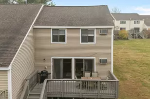 69 Bayberry Ln, Londonderry, NH 03053 - Photo 9