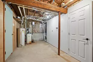 6 Horseshoe Ln, Londonderry, NH 03053 - Photo 29