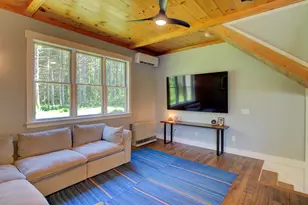 422 W Shore Rd, South Hero, VT 05486 - Photo 33