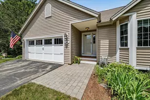 14 Aspen Dr, Hampstead, NH 03826 - Photo 3