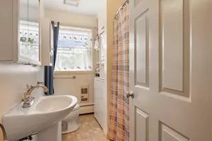 134 Lakeview Ests Rd, Pittsburg, NH 03592 - Photo 23