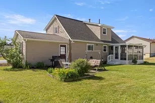 7 Hopi Dr, Nashua, NH 03063 - Photo 29