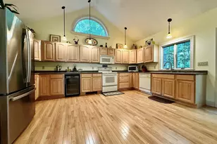 40 Lakewood Dr, Alton, NH 03810 - Photo 9