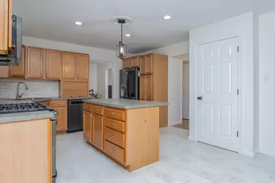 17 Jessica Drive, Merrimack, NH 03054 - Photo 5