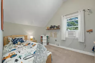 227 Pine St, Laconia, NH 03246 - Photo 31