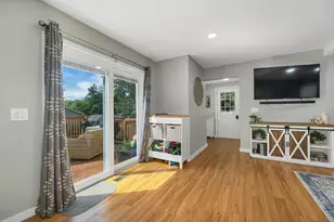 227 Pine St, Laconia, NH 03246 - Photo 9