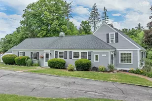 64 N Amherst Rd, Bedford, NH 03110 - Photo 5