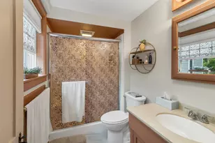64 N Amherst Rd, Bedford, NH 03110 - Photo 31