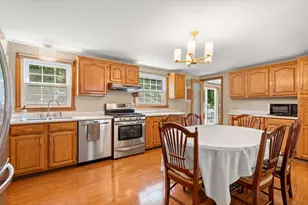 19 Yarmouth Dr, Nashua, NH 03062 - Photo 13