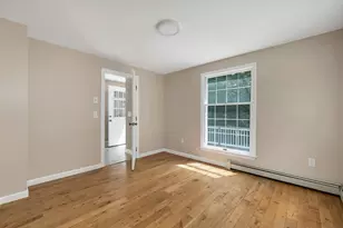 527 N Main St, Wolfeboro, NH 03894 - Photo 15