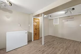 4 Skinner St, Claremont, NH 03743 - Photo 35