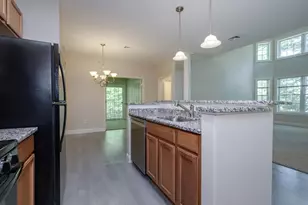 80-7 Carriage Way, Manchester, NH 03102 - Photo 3