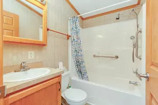 9 Chancellor Dr, Concord, NH 03303 - Photo 9