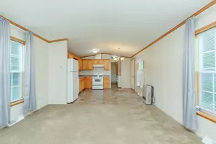 9 Chancellor Dr, Concord, NH 03303 - Photo 5