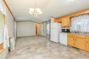 9 Chancellor Dr, Concord, NH 03303 - Photo 7