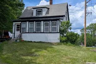 12 Water St, Lancaster, NH 03584 - Photo 3
