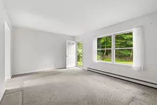 51 Rockland Rd, Weare, NH 03281 - Photo 5