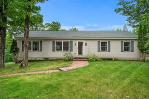 51 Rockland Rd, Weare, NH 03281 - Photo 3