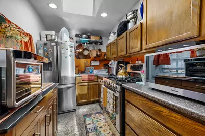 209 Chases Grove Road, Derry, NH 03038 - Photo 5