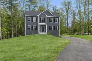 55 Mills Shore Dr, Hampstead, NH 03841 - Photo 1