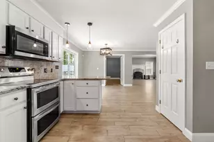 503 Ashley Dr, Pembroke, NH 03275 - Photo 13