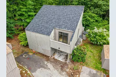 33 Coburn Woods Drive, Nashua, NH 03063 - Photo 3