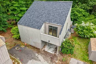 33 Coburn Woods Dr, Nashua, NH 03063 - Photo 3