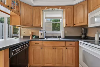 4 Snowberry Lane #9, Goffstown, NH 03045 - Photo 3