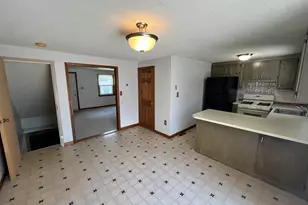 18 Bluestone Dr, Nashua, NH 03060 - Photo 5