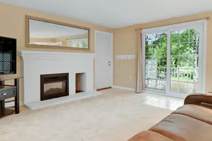 2 Queensway Cir, Nashua, NH 03062 - Photo 5