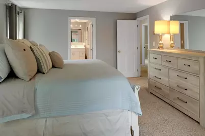 2 Queensway Circle, Nashua, NH 03062 - Photo 21