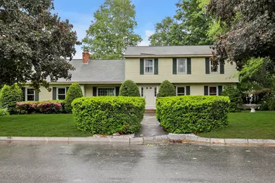 2 Queensway Circle, Nashua, NH 03062 - Photo 3