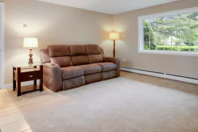 2 Queensway Circle, Nashua, NH 03062 - Photo 7