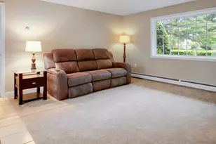 2 Queensway Cir, Nashua, NH 03062 - Photo 7