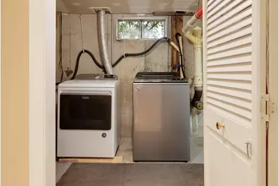 2 Queensway Circle, Nashua, NH 03062 - Photo 33